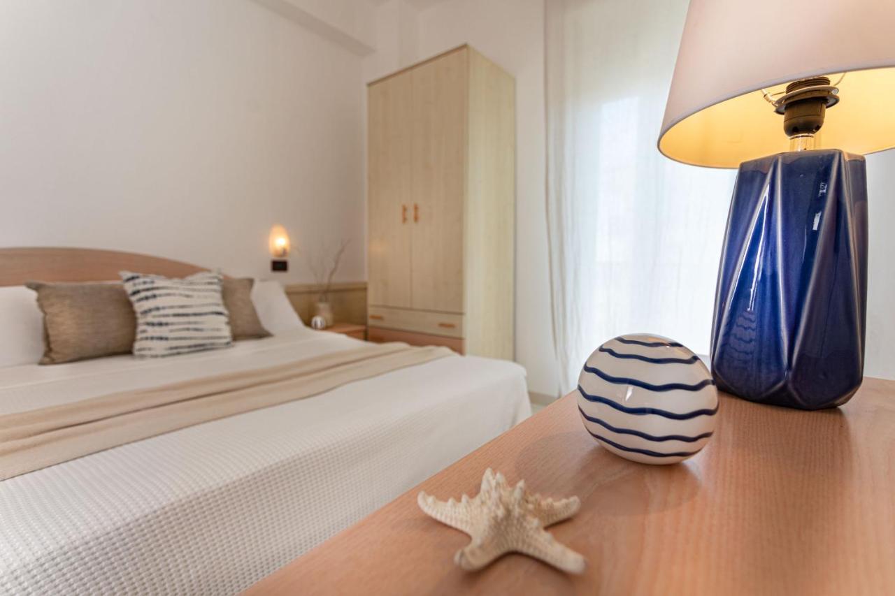 Hotel Teti Белариа-Игеа Марина Екстериор снимка