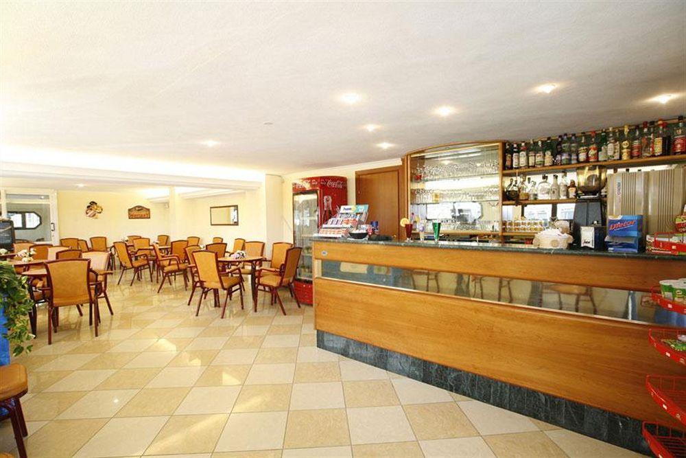 Hotel Teti Белариа-Игеа Марина Екстериор снимка